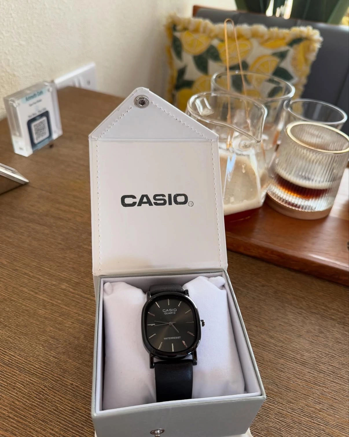 Casio watches for men and women, 3.5 riyals