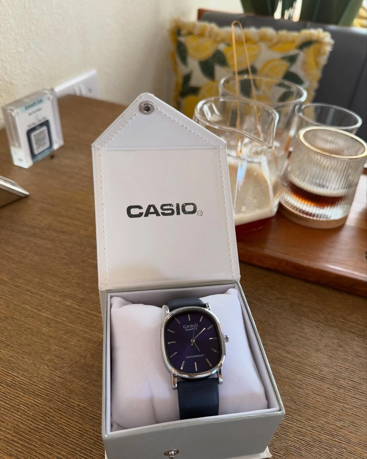 Casio watches for men and women, 3.5 riyals